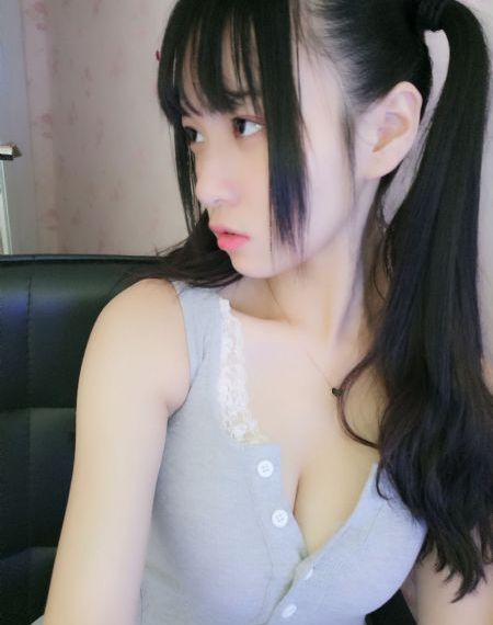 撕开她的乳罩慢慢揉视频_蓝光高清在线观看